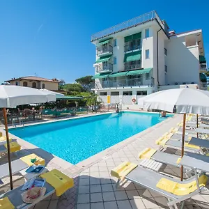 Suisse 3*, Marina di Pietrasanta Italien